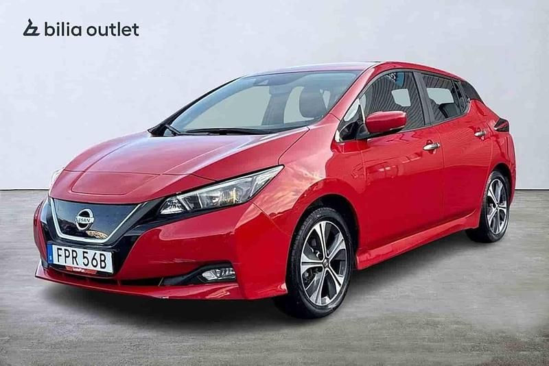 Röd Begagnad 2021 Nissan Leaf Halvkombi | 189 900 kr (Marknadspris) - Bild 1/1