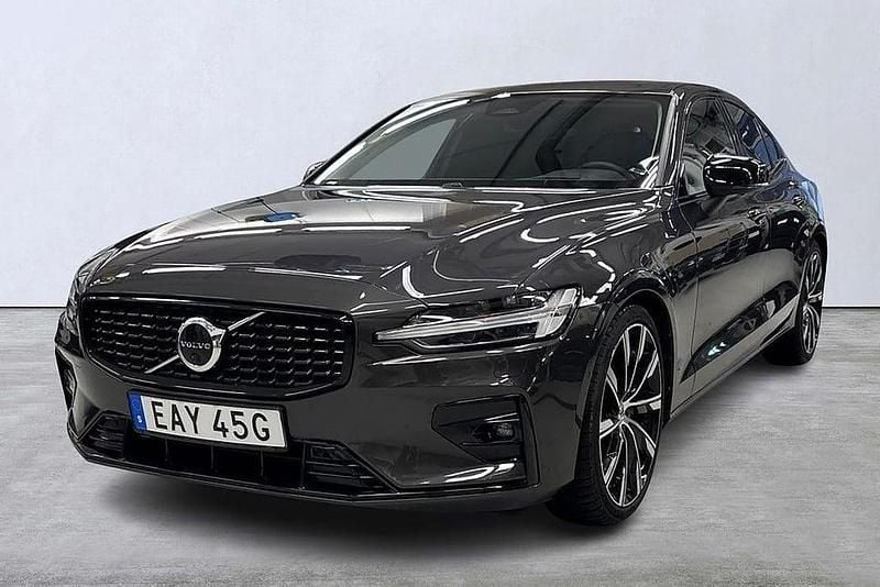Grå Begagnad 2023 Volvo S60 Ultimate Sedan | 419 900 kr (Dyr) - Bild 1/4