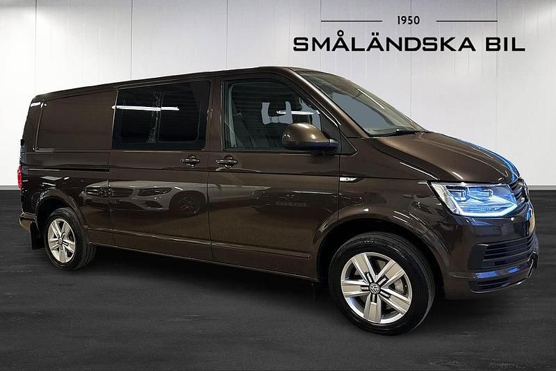 Begagnad VW T6 150 HK (110 kW) 2018 Brun Van