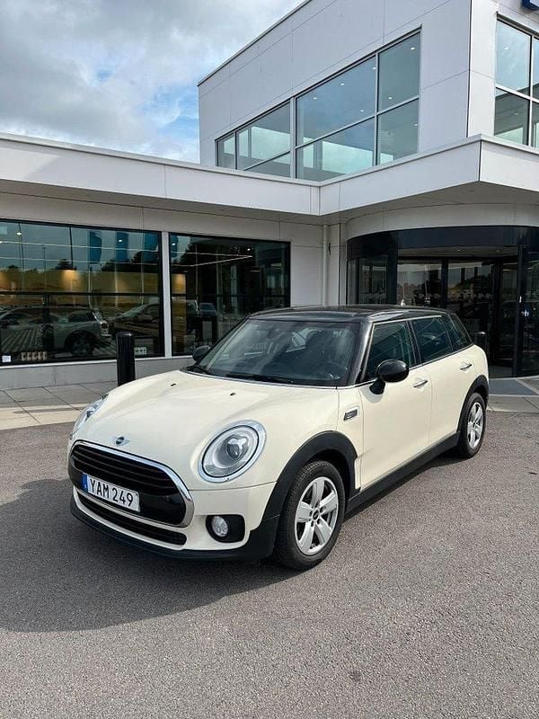 Vit Begagnad 2015 Mini Cooper Clubman Essential Kombi | 124 500 kr (Marknadspris) - Bild 1/2