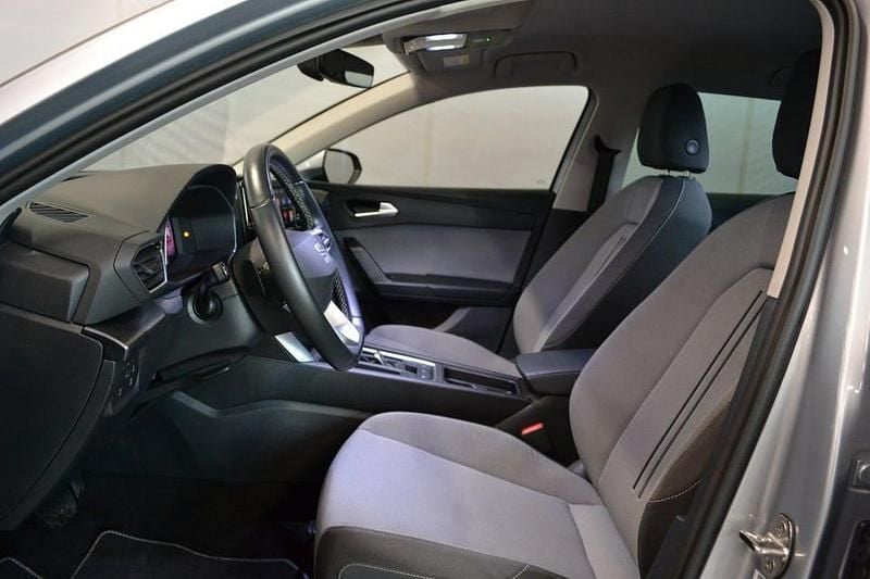 Begagnad Seat Leon ST Style 110 HK (80 kW) 2023 Silver Kombi