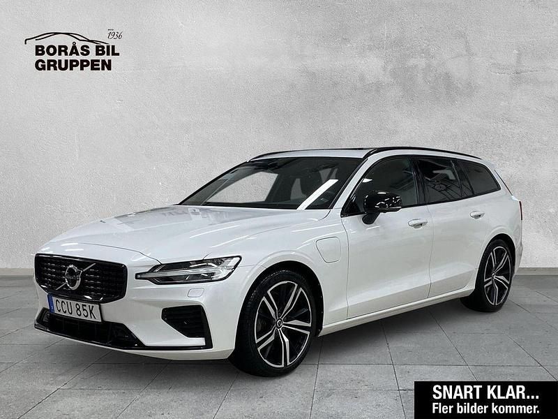 Vit Begagnad 2022 Volvo V60 R-Design Kombi | 449 000 kr (Lite dyr) - Bild 1/2