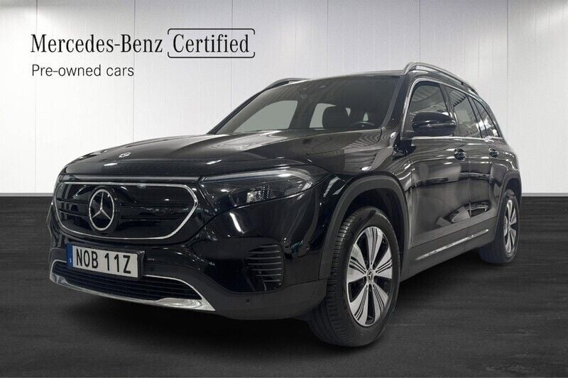 Svart (black) Begagnad 2022 Mercedes EQB300 SUV | 369 900 kr (Bra pris) - Bild 1/4