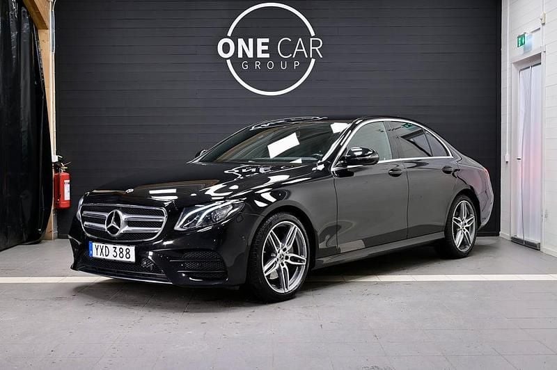Svart Begagnad 2017 Mercedes E220 AMG line Sedan | 269 800 kr (Superpris) - Bild 1/4
