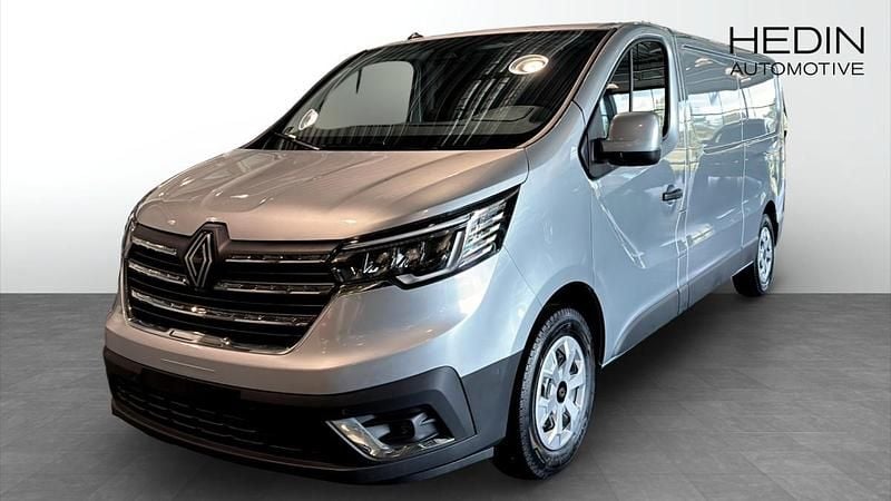 Grå Ny 2024 Renault Trafic Van | 314 900 kr - Bild 1/4