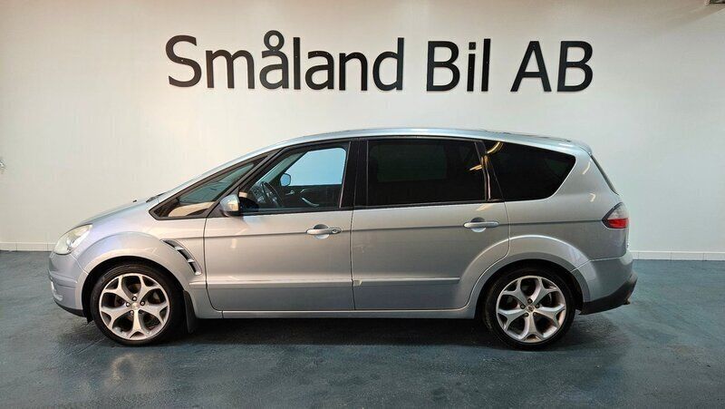 Grå Begagnad 2007 Ford S-MAX S Minibuss | 62 500 kr (Marknadspris) - Bild 1/4