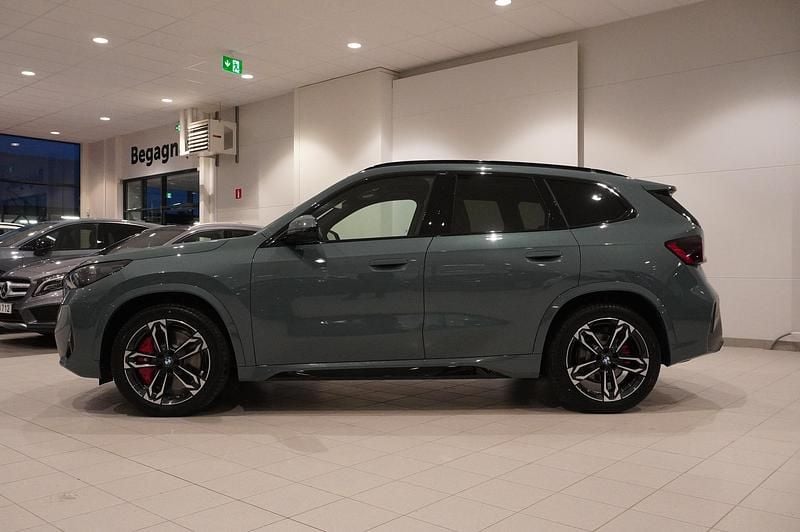 Begagnad BMW iX1 230 kW (313 HK) 2026 Grön SUV
