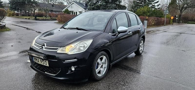 Svart Begagnad 2014 Citroën C3 Halvkombi | 41 900 kr (Bra pris) - Bild 1/4