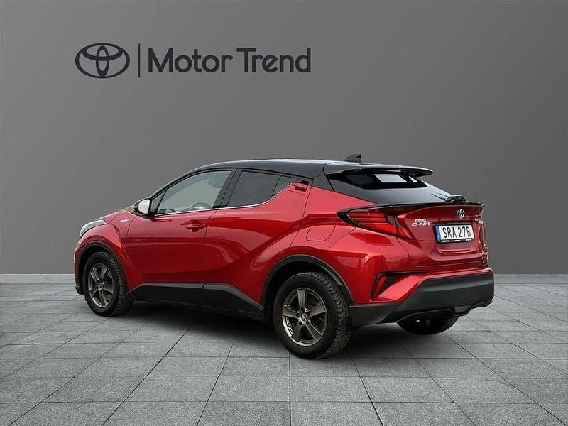 Begagnad Toyota C-HR Edition 124 HK (91 kW) 2021 Röd SUV