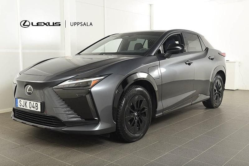 Grå Begagnad 2023 Lexus RZ 450e Luxury Line SUV | 499 900 kr - Bild 1/4
