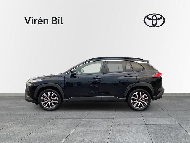 Begagnad Toyota Corolla Cross Style 200 HK (147 kW) 2022 Svart SUV