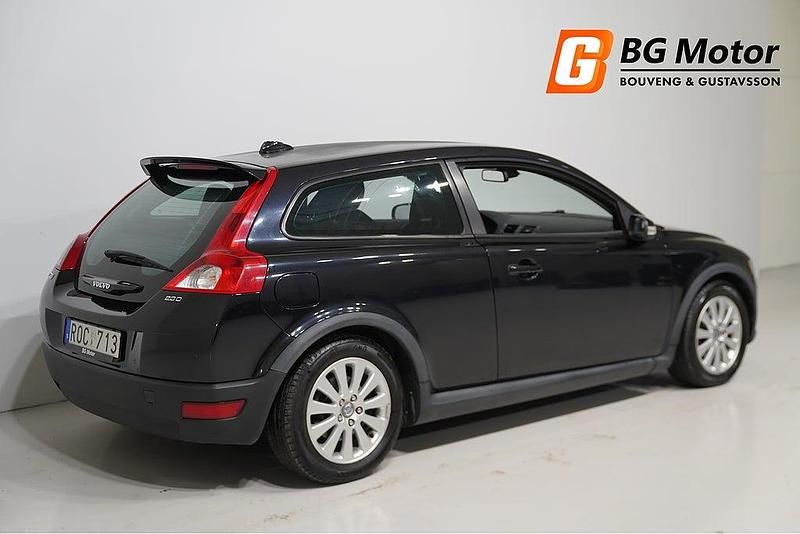 Begagnad Volvo C30 Momentum 136 HK (100 kW) 2007 Svart Halvkombi
