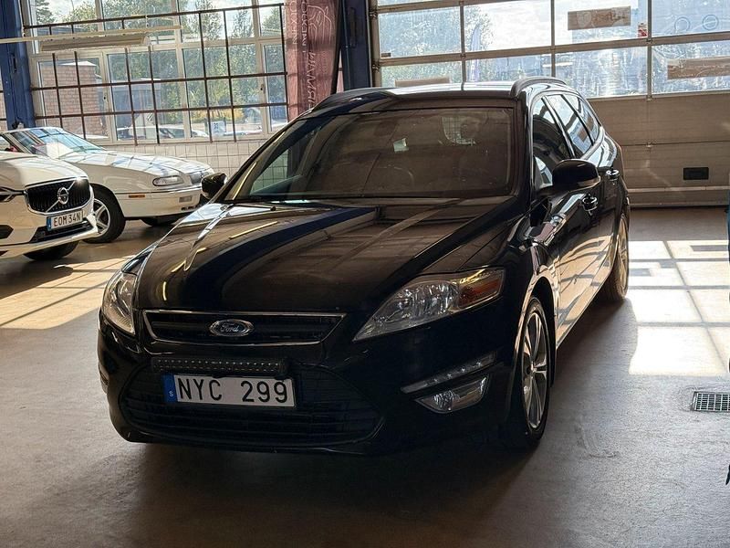 Begagnad Ford Mondeo Sport 116 HK (85 kW) 2013 Svart Kombi