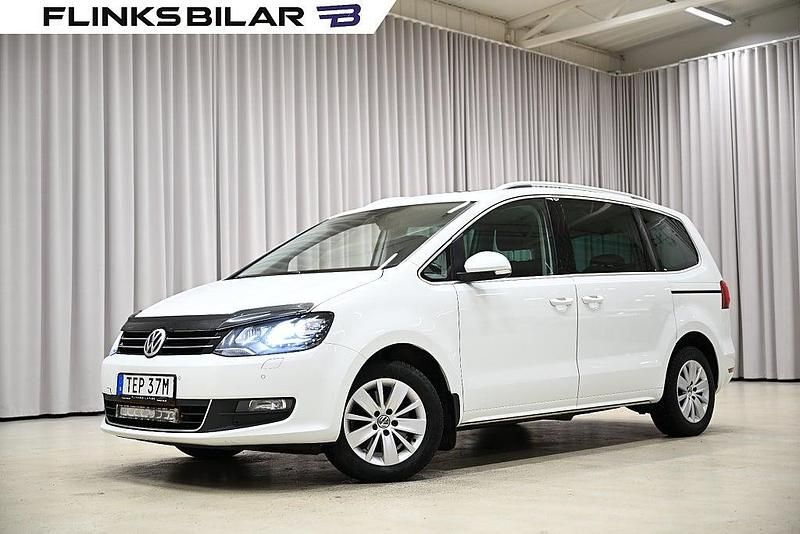 Begagnad VW Sharan 150 HK (110 kW) 2018 Vit Minibuss