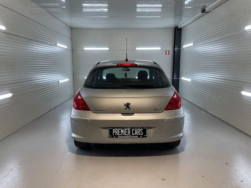 Begagnad Peugeot 308 136 HK (100 kW) 2008 Ljusgrå Halvkombi