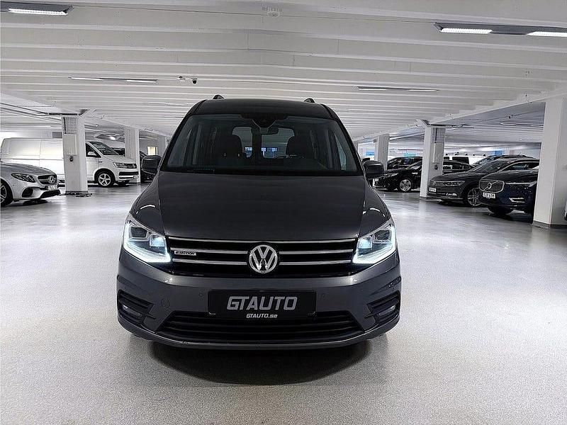 Begagnad VW Caddy Maxi Life Life 150 HK (110 kW) 2019 Mörkgrå Minibuss