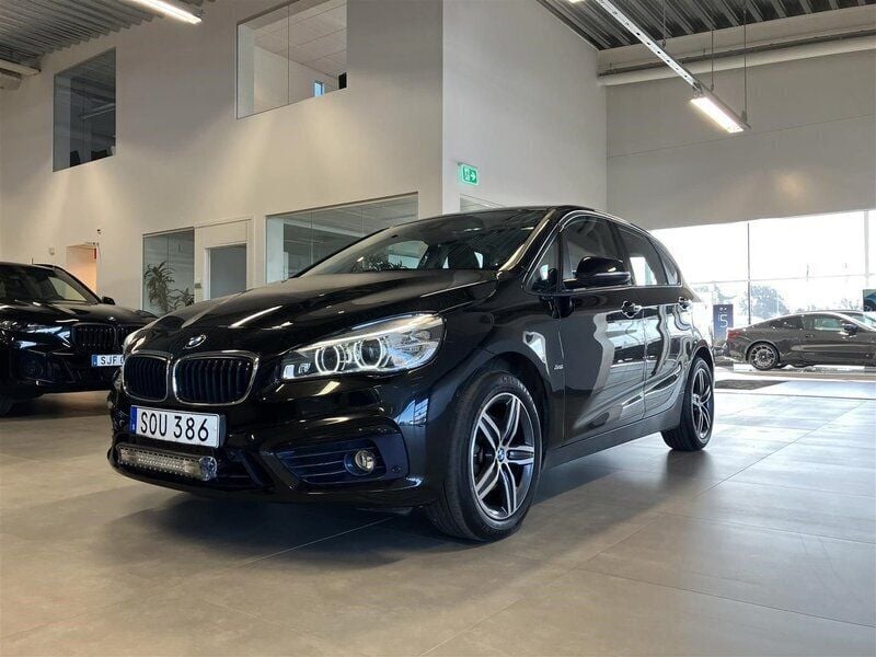 Okänd Begagnad 2018 BMW 218 Kombi | 199 800 kr (Lite dyr) - Bild 1/4
