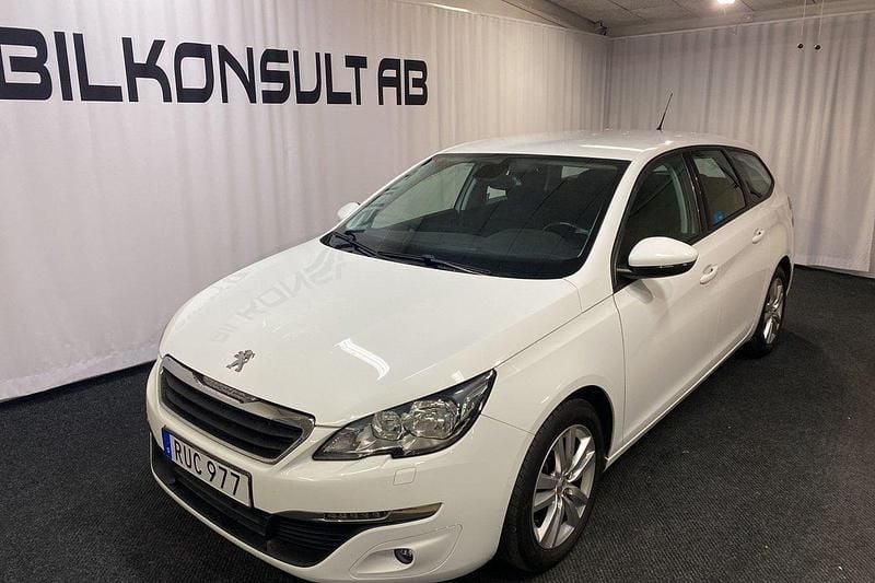 Vit Begagnad 2015 Peugeot 308 Active Kombi | 79 000 kr (Marknadspris) - Bild 1/4