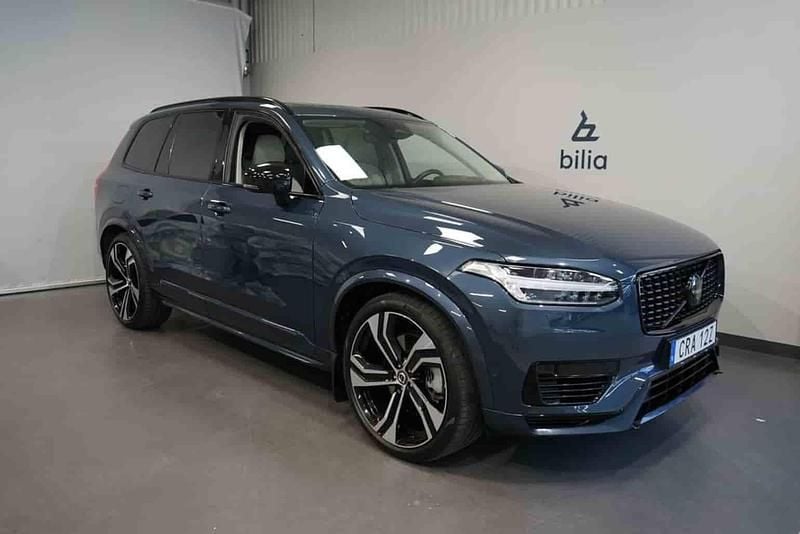 Mörkblå Begagnad 2023 Volvo XC90 Ultimate SUV | 699 900 kr (Superpris) - Bild 1/1