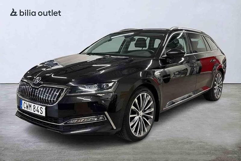 Svart Begagnad 2021 Skoda Superb Kombi | 279 000 kr (Bra pris) - Bild 1/1