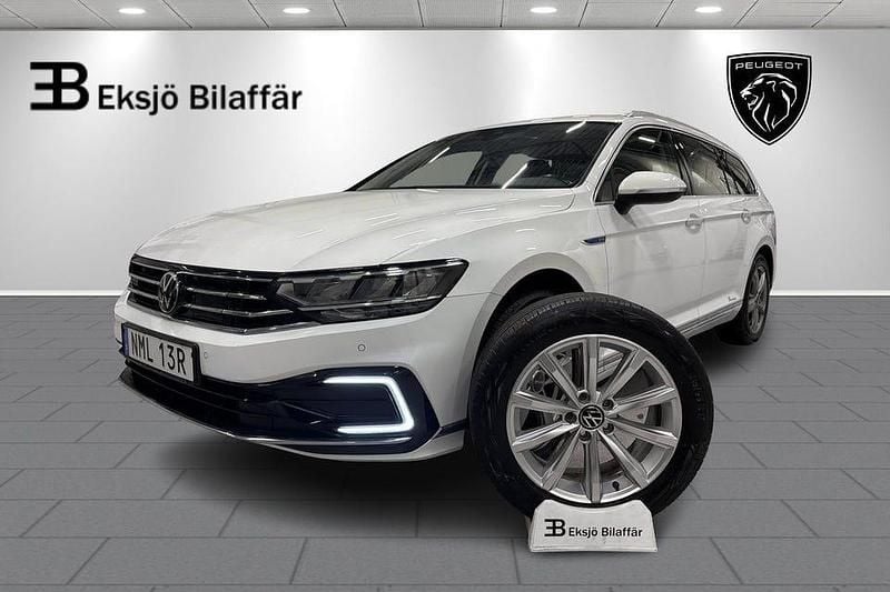 Begagnad VW Passat GTE 218 HK (160 kW) 2021 Vit Kombi