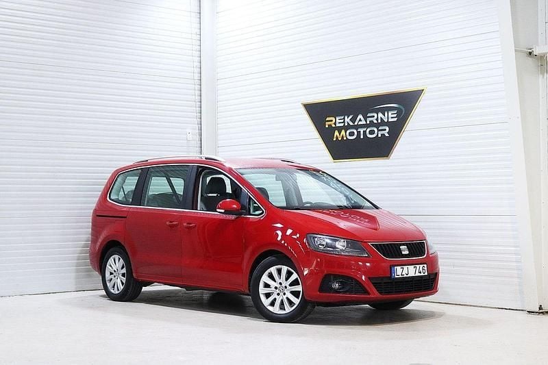 Röd Begagnad 2011 Seat Alhambra Ecomotive Minibuss | 79 900 kr (Marknadspris) - Bild 1/4