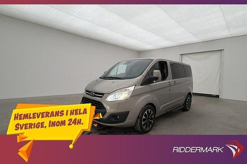 Begagnad Ford Tourneo Limited 170 HK (125 kW) 2017 Grå Minibuss