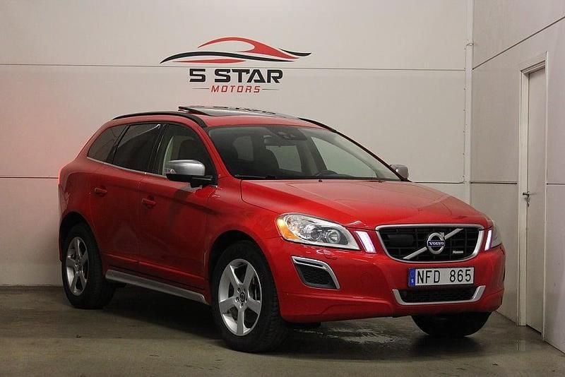 Röd Begagnad 2012 Volvo XC60 R-Design SUV | 137 900 kr (Marknadspris) - Bild 1/4