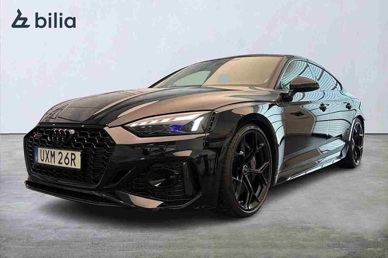 Svart Ny 2025 Audi RS5 Sportback Performance Halvkombi | 1 219 000 kr - Bild 1/1