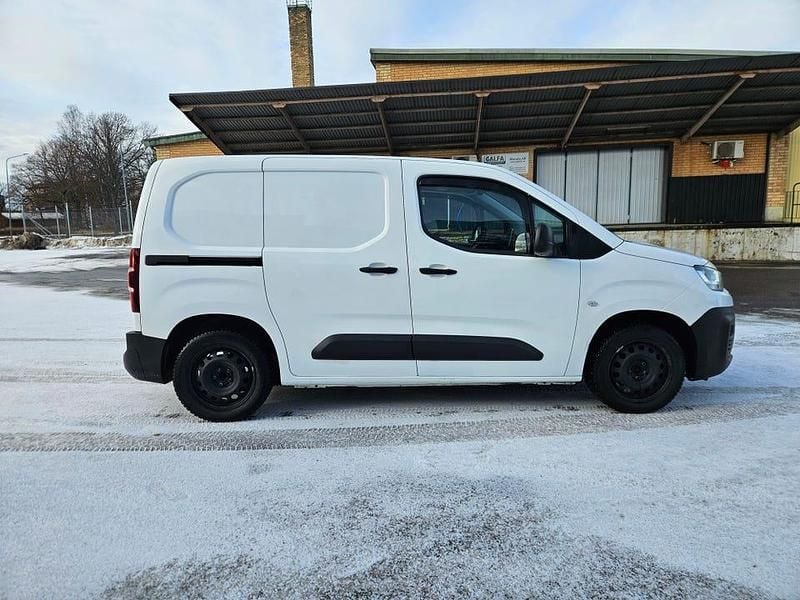 Begagnad Citroën Berlingo 76 HK (55 kW) 2021 Minibuss