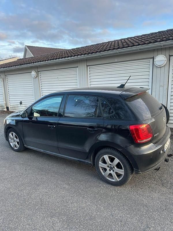 Begagnad VW Polo 105 HK (77 kW) 2012 Halvkombi