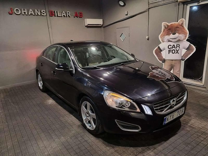 Begagnad Volvo S60 Momentum 116 HK (85 kW) 2011 Svart Sedan
