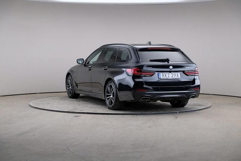 Begagnad BMW 530e M Sport 184 HK (135 kW) 2022 Svart Kombi