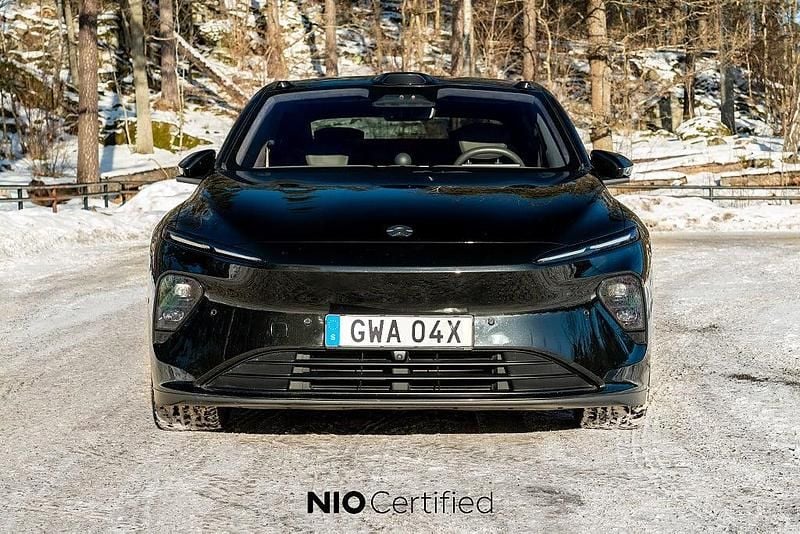 Begagnad Nio ET7 480 kW (653 HK) 2022 Svart Sedan