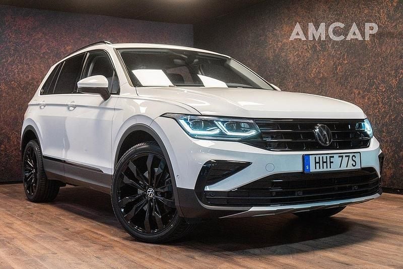 Vit Begagnad 2021 VW Tiguan SUV | 318 500 kr (Bra pris) - Bild 1/4