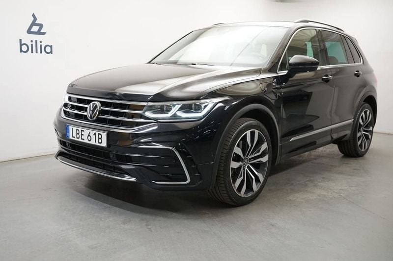 Svart Begagnad 2022 VW Tiguan R-line SUV | 349 900 kr (Bra pris) - Bild 1/4