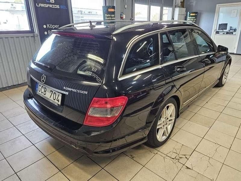 Begagnad Mercedes C180 AMG 156 HK (114 kW) 2010 Svart