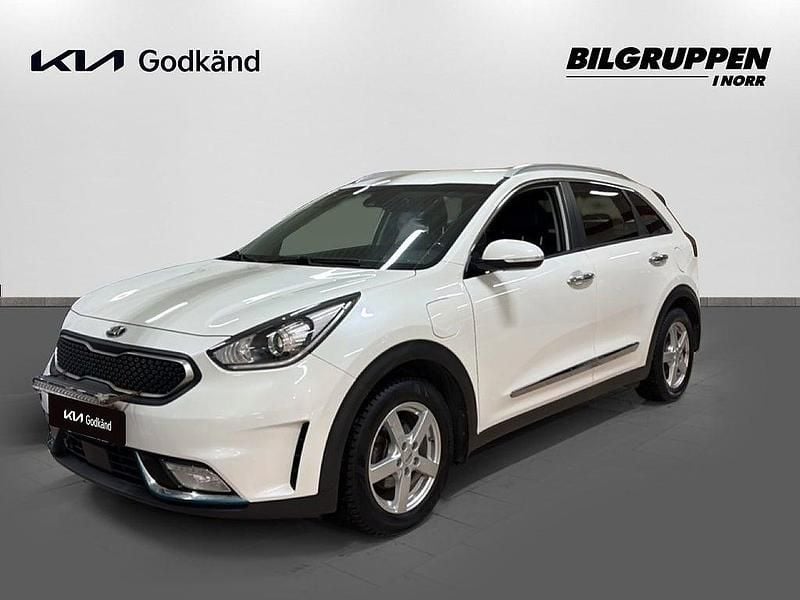 Vit Begagnad 2017 Kia Niro Advance SUV | 159 900 kr (Marknadspris) - Bild 1/4