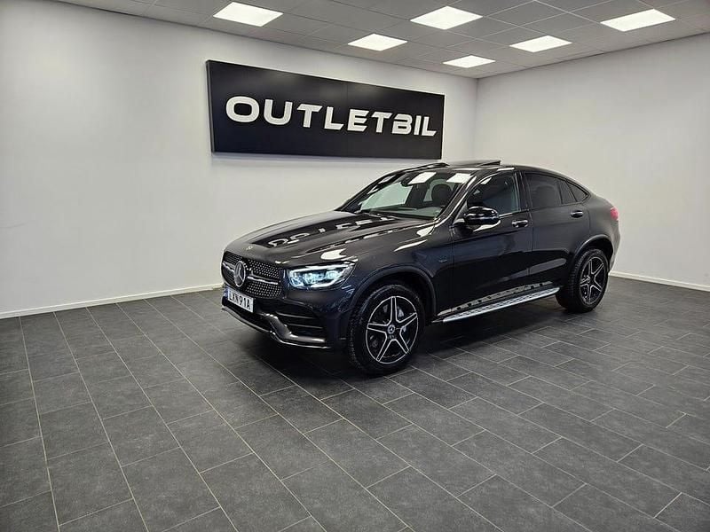 Begagnad Mercedes GLC300 AMG 306 HK (225 kW) 2021 Grå Sportkupé