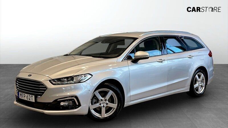 Grå (silver) Begagnad 2022 Ford Mondeo Titanium Kombi | 239 900 kr (Marknadspris) - Bild 1/4