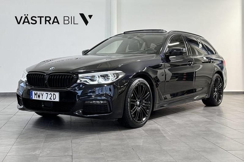 Svart Begagnad 2019 BMW 540 Comfort Edition Kombi | 549 900 kr (Marknadspris) - Bild 1/4