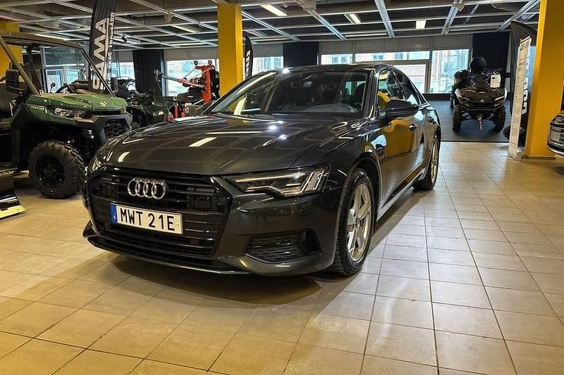 Manhattan grey metallic Begagnad 2022 Audi A6 Sedan | 359 900 kr (Superpris) - Bild 1/4