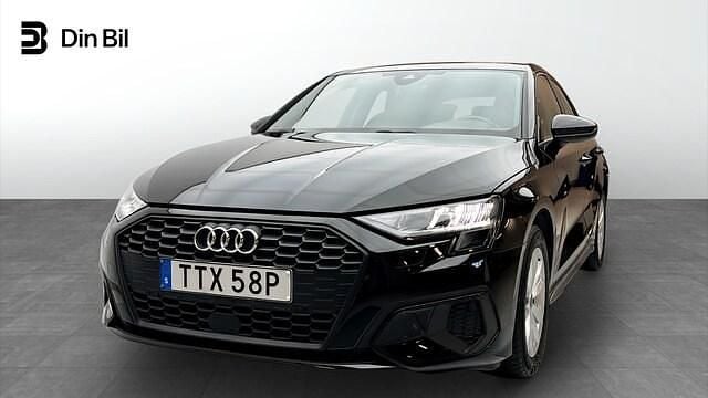 Brilliantsvart Begagnad 2022 Audi A3 Proline | 254 000 kr (Marknadspris) - Bild 1/3