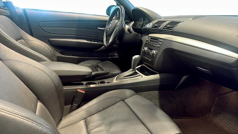 Begagnad BMW 135 Advantage 2008 Silver Halvkombi