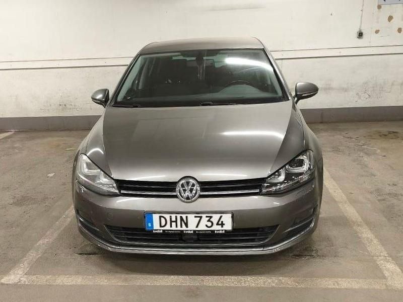 Begagnad VW Golf VII 140 HK (102 kW) 2015
