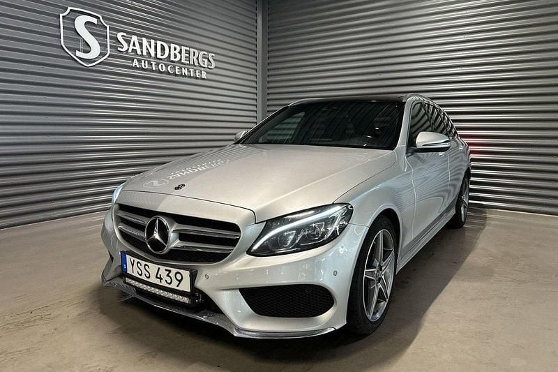 Silver Begagnad 2017 Mercedes C220 AMG Kombi | 238 500 kr (Marknadspris) - Bild 1/4