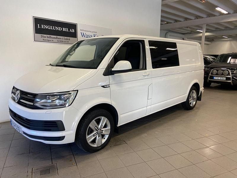 Vit Begagnad 2018 VW T6 Van | 319 900 kr - Bild 1/4