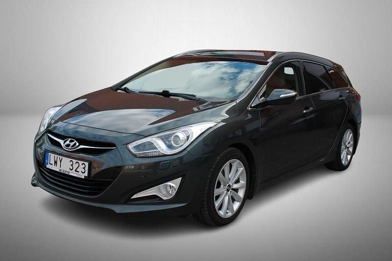 Grå Begagnad 2012 Hyundai i40 Kombi | 79 900 kr (Bra pris) - Bild 1/4