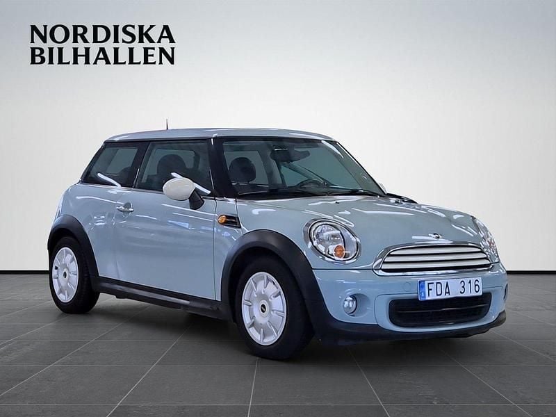 Blå Begagnad 2012 Mini ONE Salt Halvkombi | 69 795 kr (Marknadspris) - Bild 1/4