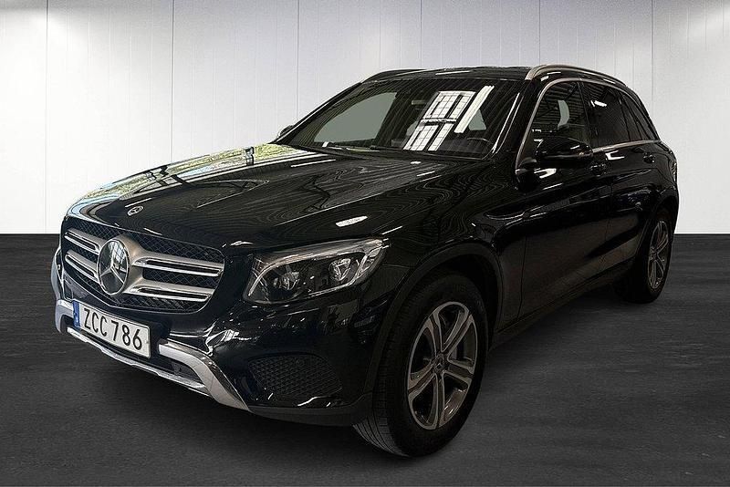 Svart Begagnad 2017 Mercedes GLC250 SUV | 269 000 kr (Marknadspris) - Bild 1/4